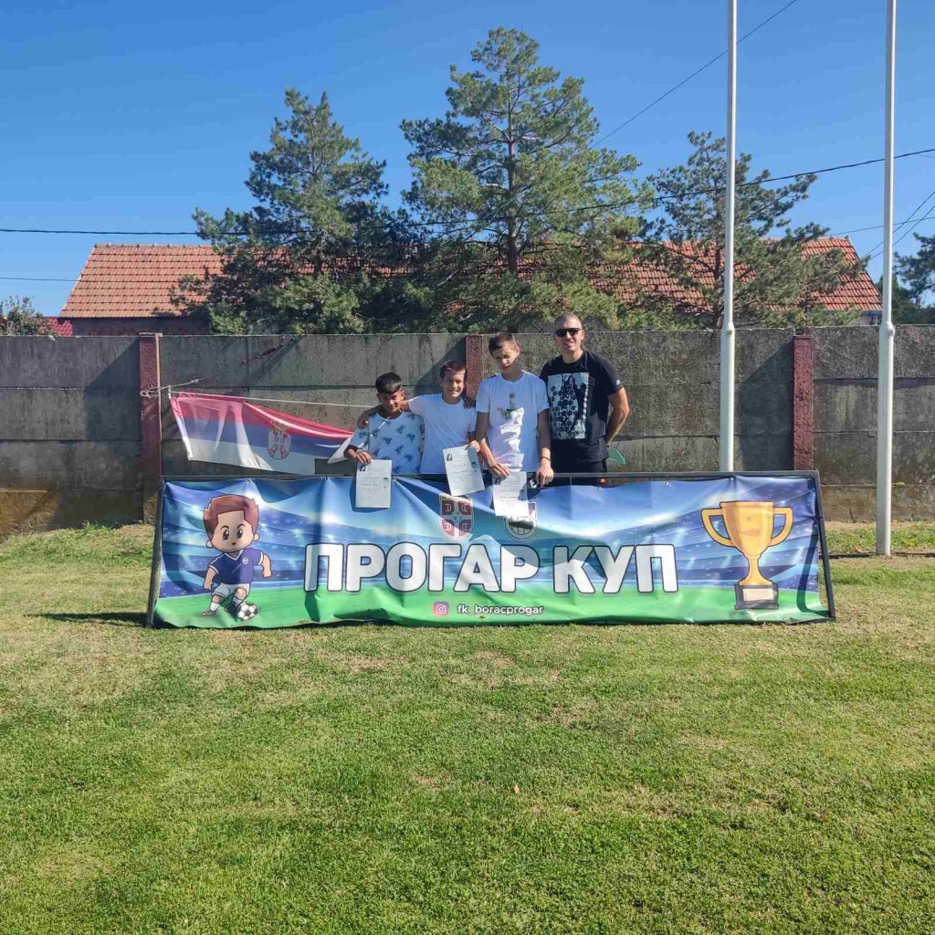 IMG-395434bec09567055d5a73d25b206108-V.jpg IMG-395434bec09567055d5a73d25b206108-V.jpg